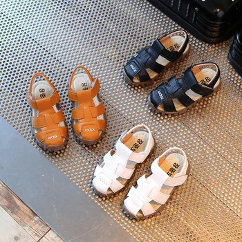 Детская римская обувь для мальчиков, пляжные сандалии с вырезами, мягкая подошва, детская обувь из искусственной кожи в британском стиле, Модные сандалии на плоской подошве